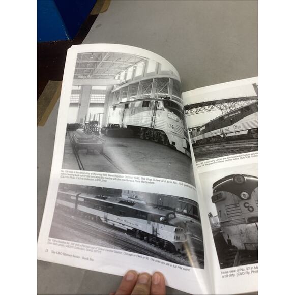 Chesapeake & Ohio E7 and E8 Diesel Passenger Locomotives 1946-1971 by Dixon 2014 - Picture 5 of 10